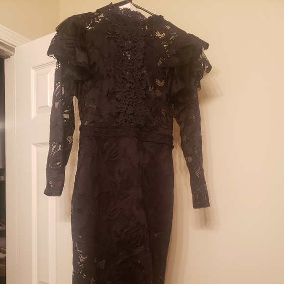 Dress shorts made onto the dress in the inside - Picture 1 of 3